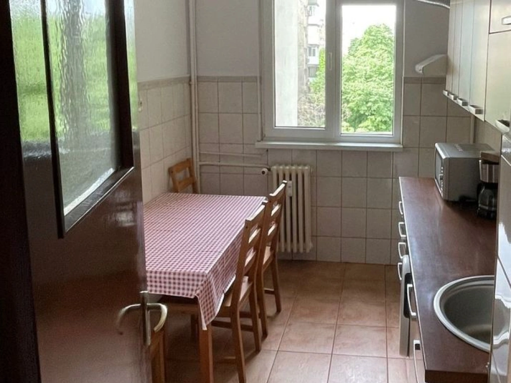 Apartament 3 camere  Metrou Dristor - loc parcare - buncar COMISION 0%